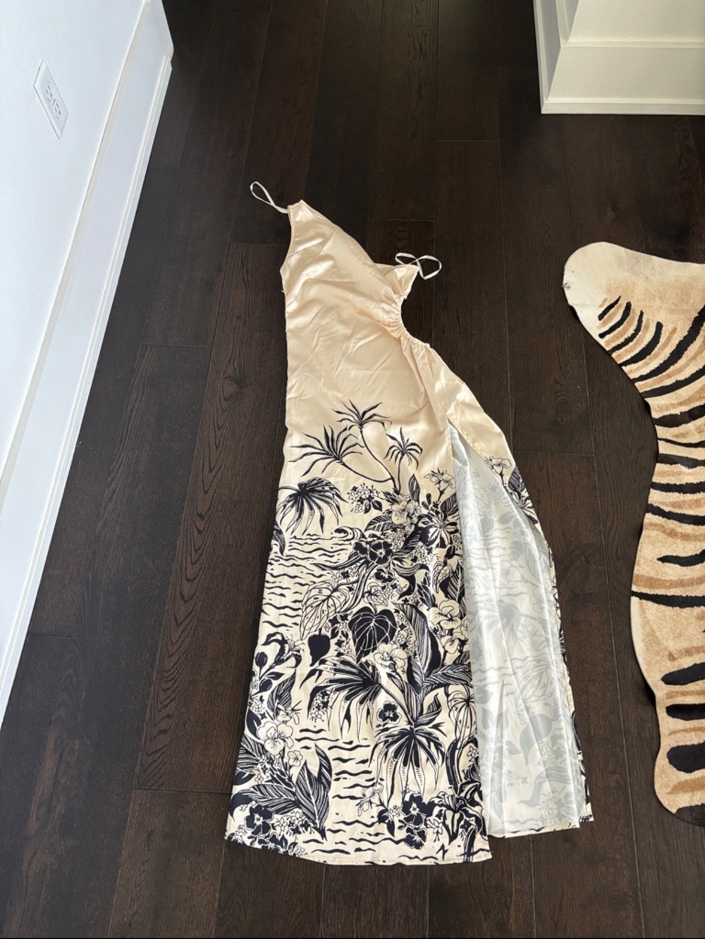 One-Shoulder Satin Maxi - Picture 6 of 11